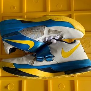 kd 4 entourage